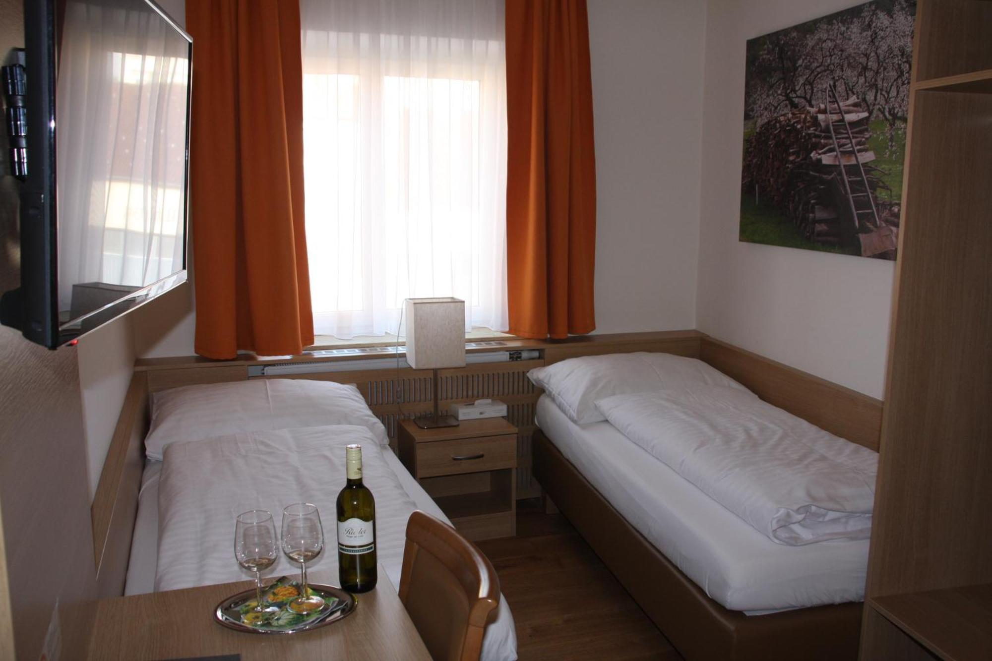 Weinhotel Rieder بويزدورف المظهر الخارجي الصورة