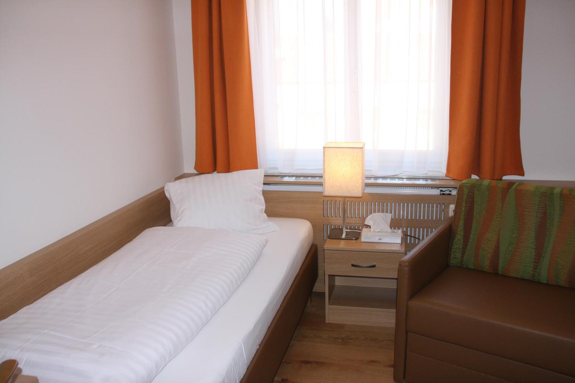 Weinhotel Rieder بويزدورف المظهر الخارجي الصورة
