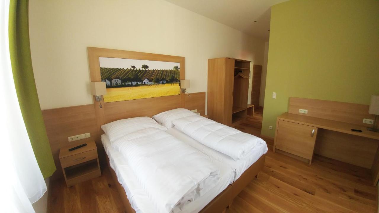 Weinhotel Rieder بويزدورف المظهر الخارجي الصورة