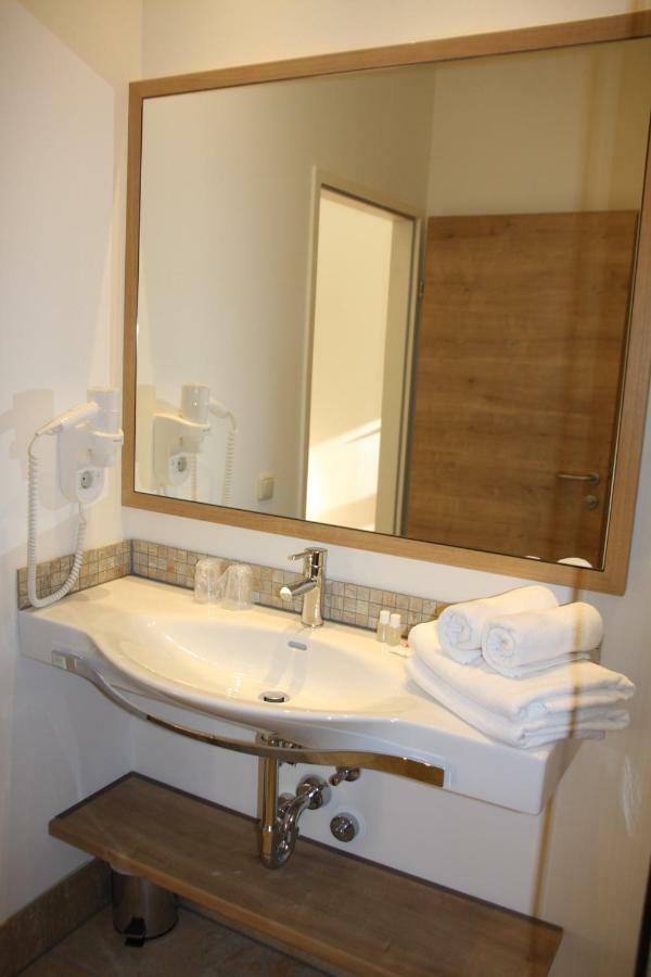 Weinhotel Rieder بويزدورف المظهر الخارجي الصورة